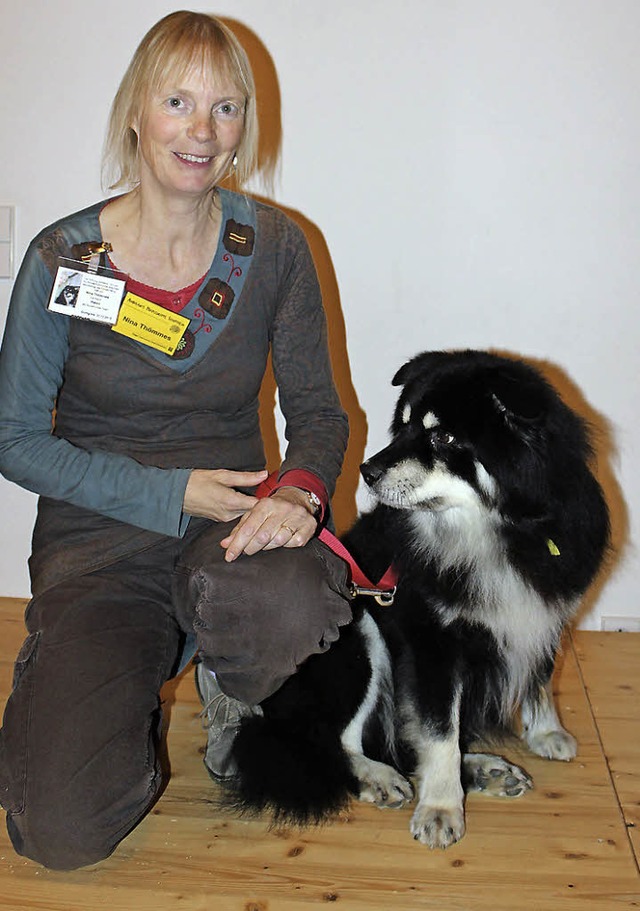 Nina Thmmes und ihr Hund Pekko   | Foto: Anja  Bertsch