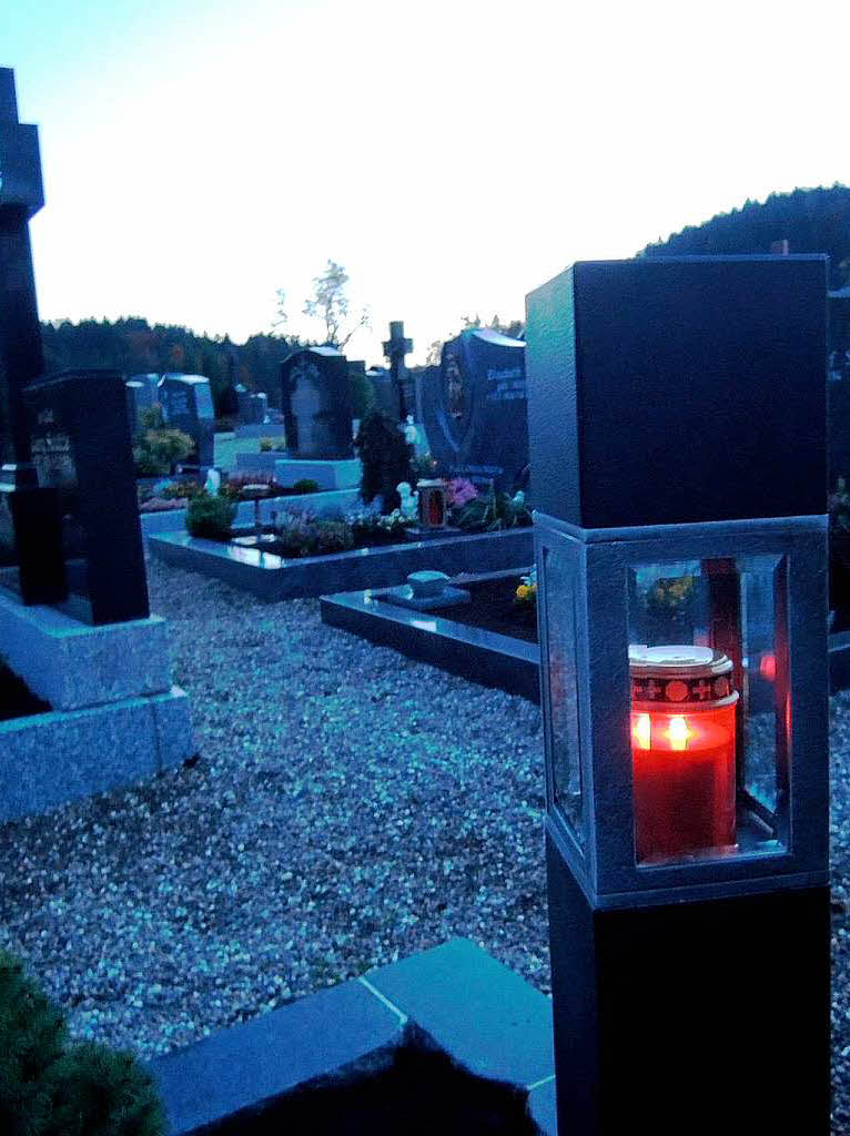 Oktober: ber die Neugestaltung des Friedhofs im Biederbacher Ortsteil Kirchhf soll sich ein Brgergremium Gedanken machen.