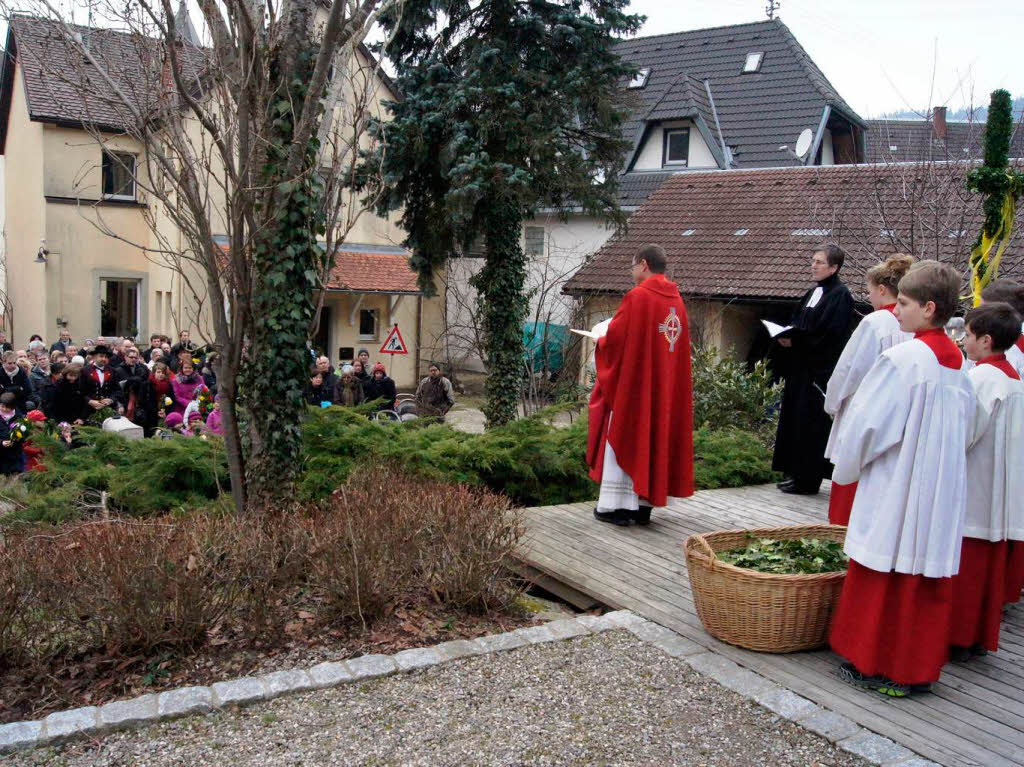 Mrz: kumenischer Palmsonntagsgottesdienst in Elzach.