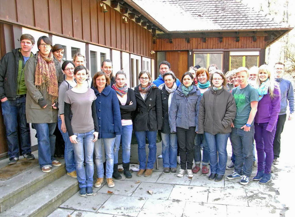 April: Eine Forschergruppe der Hochschule Esslingen erforscht Oberprechtal und erstellt eine Dorfanalyse.