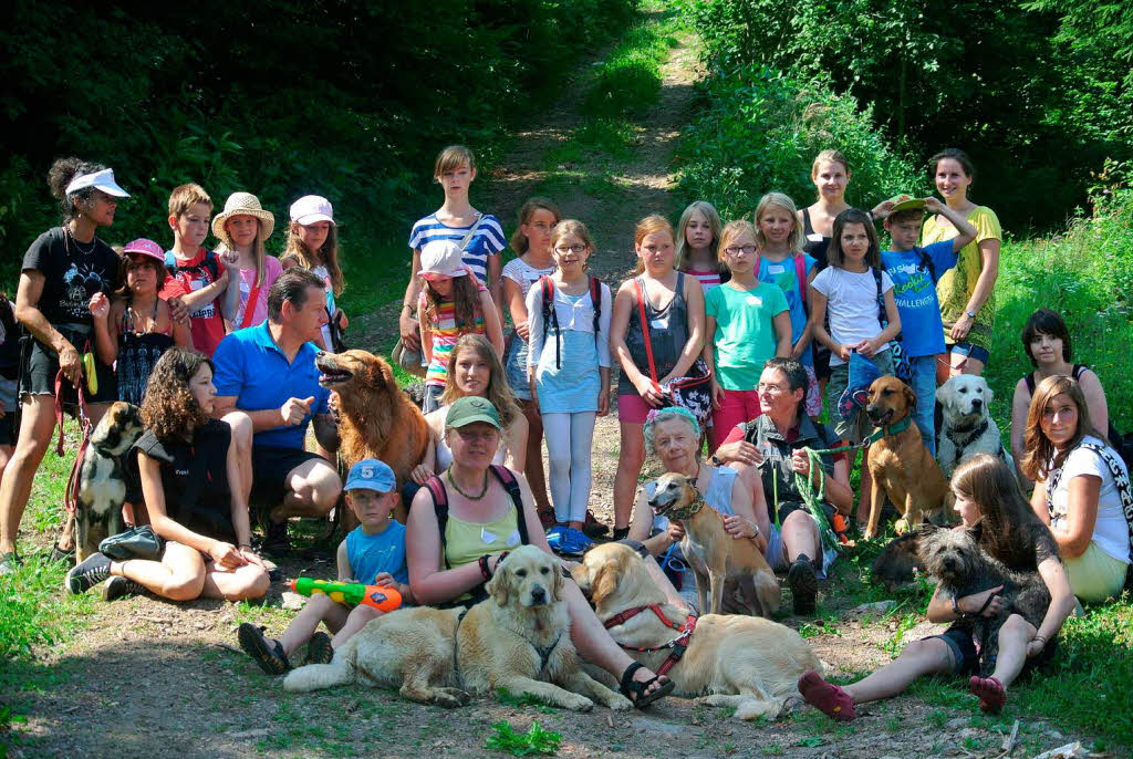 August: Ferienprogramm beim „Pfotentreff“.