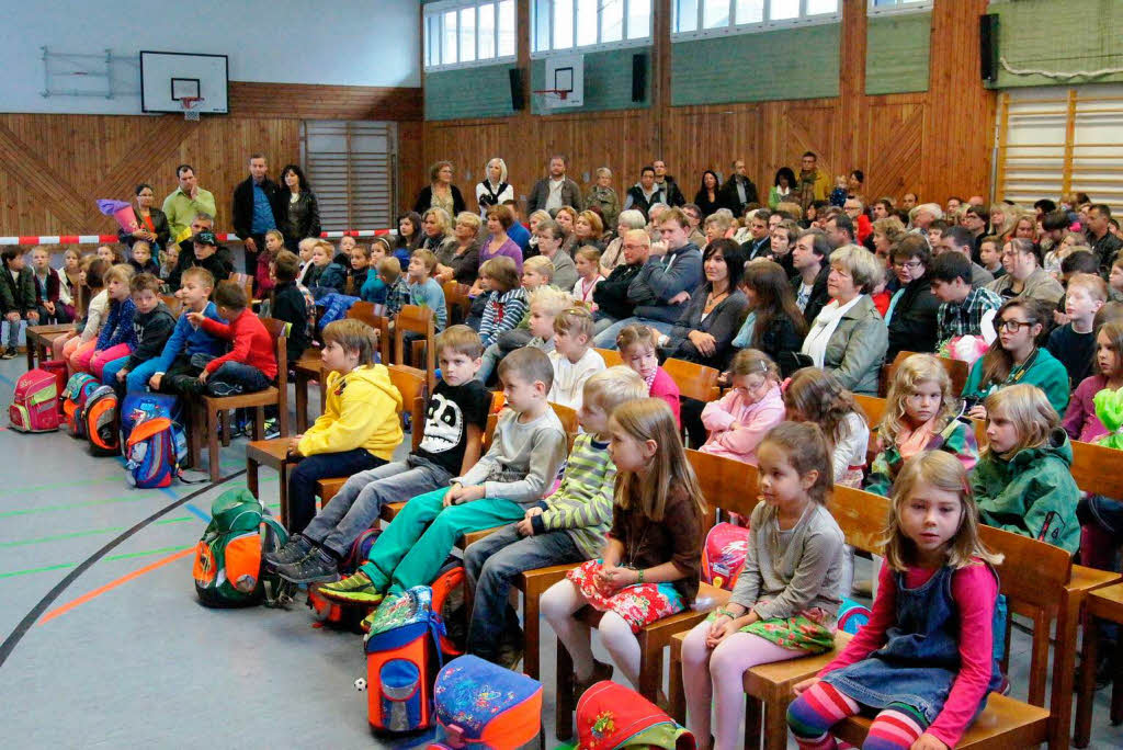 September: Das neue Schuljahr beginnt. In der Neunlindenschule Elzach sind die Erstklssler ganz aufgeregt.