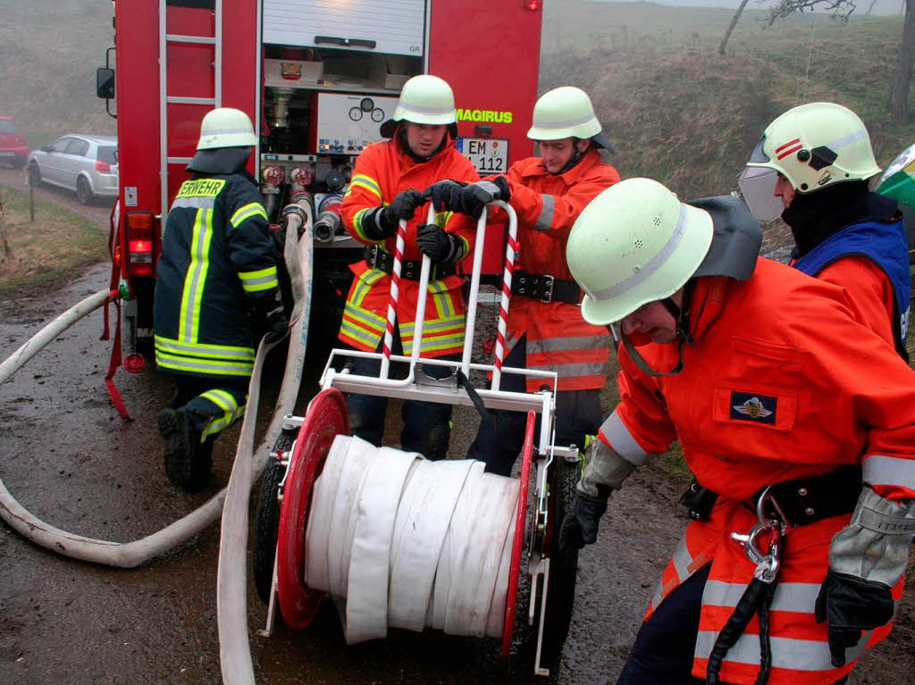 April. Am Dugenhauerhof in Siegelau hatten die Feuerwehrleute von der Gesamtwehr Gutach einen bungseinsatz.