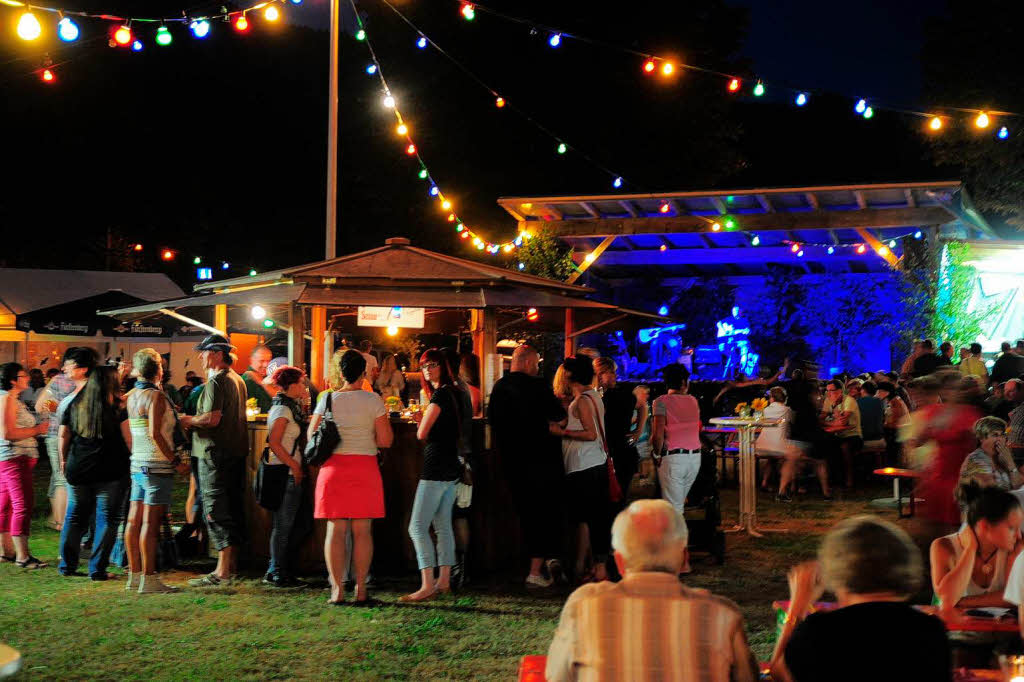 Juli: Simonswlder Schlossberghock: tolle Stimmung bei idealem Festwetter und gemtlichem Ambiente.