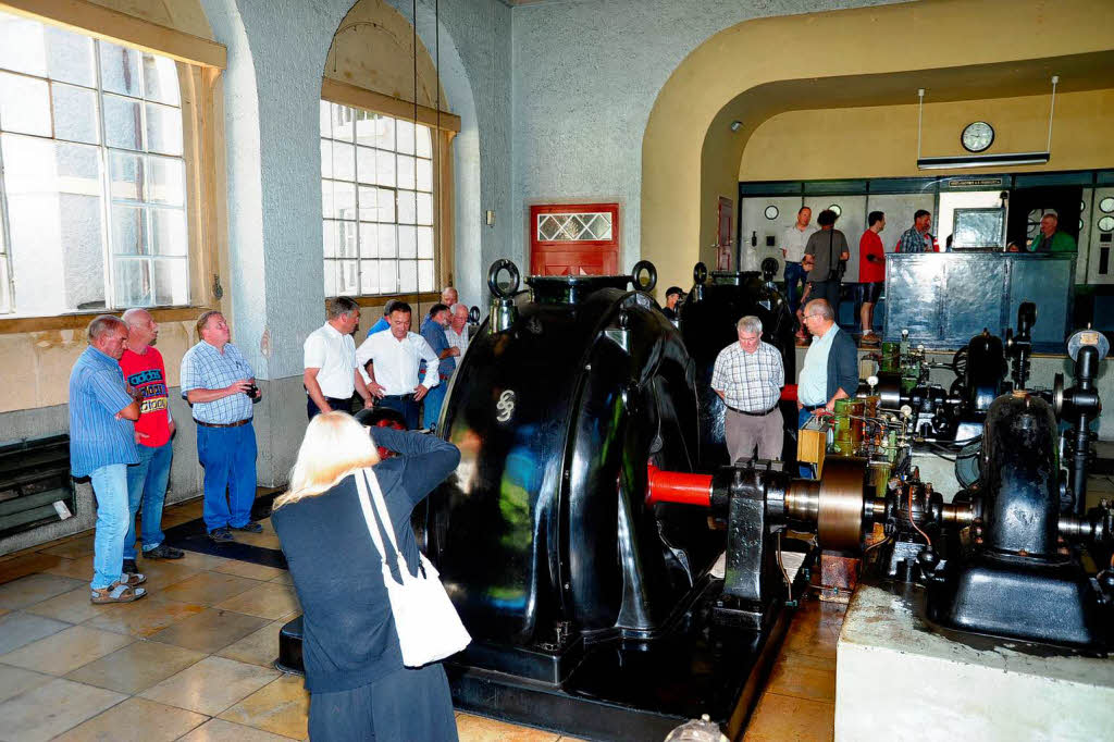 September: Gro war das Interesse der Besucher an den Turbinen, die seit genau 90 Jahren zuverlssig ihren Dienst tun.