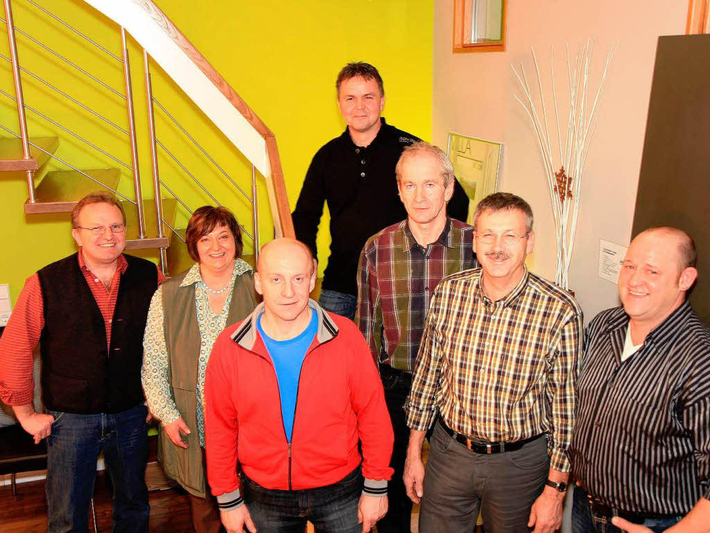 Januar: Holz- und Treppenbau Dufner in Winden ehrt langjhrige Mitarbeiter.