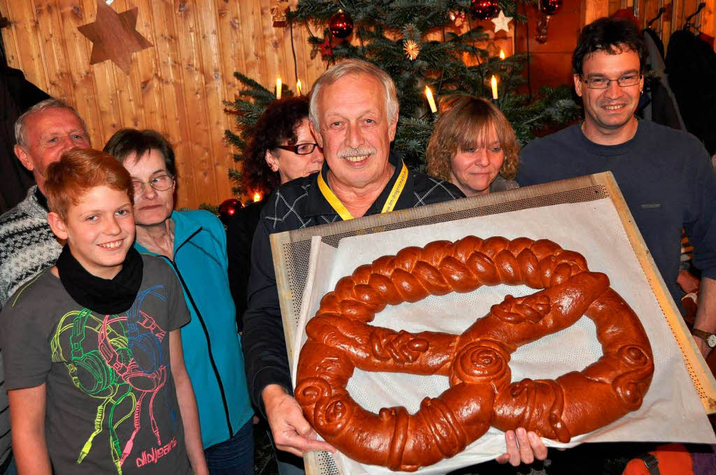 Peter Berghammer siegt beim traditionellen Brezelbarschen der Gartenfreunde Waldkirch.