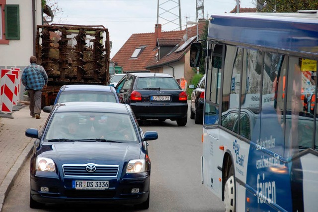 Eng wird&#8217;s bisweilen in der Lrracher Strae.   | Foto: Herbert Frey