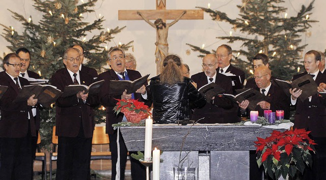 Weihnachtliche Lieder in St. Peter und Paul   | Foto: Heidi Fssel