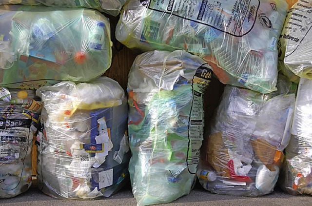 Gelbe Säcke in Friedlingen | Foto: BZ Gelbe Säcke in Friedlingen | Foto: BZ