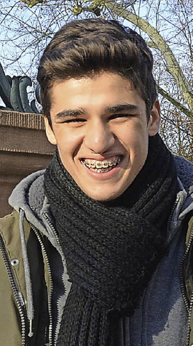 Azad Khtal Mirzo, 15, kurdisch, jesidi...fr seine Familie eine Wohnung finden.  | Foto: Burgmaier Ralf