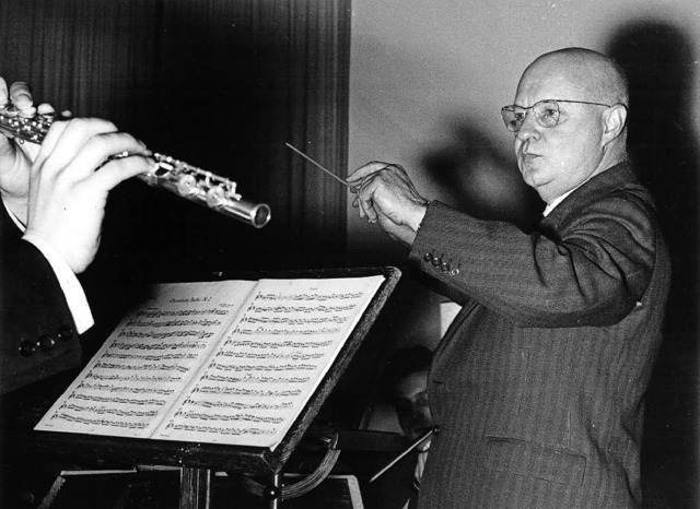 Paul Hindemith als Dirigent (Aufnahme von 1956)   | Foto: dpa