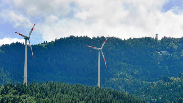 Sie stehen immerhin schon: die Windrder am Schauinsland.  | Foto: Michael Bamberger