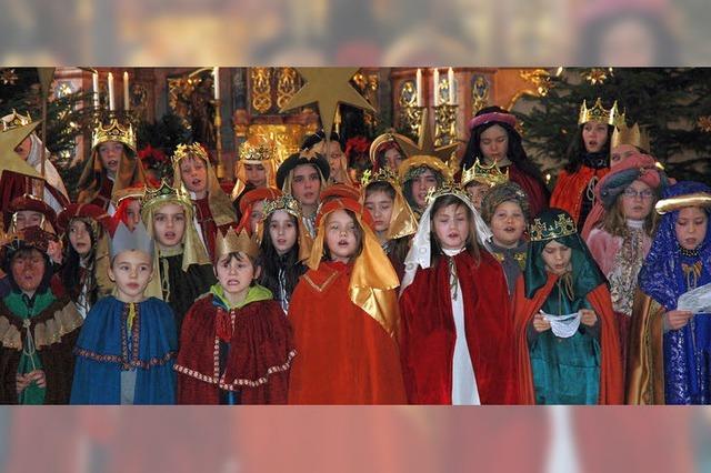 Sternsinger sitzen in den Startlchern