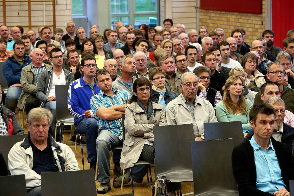 Streitthema – Brgerversammlung zum Thema Windkraft in Schweighausen