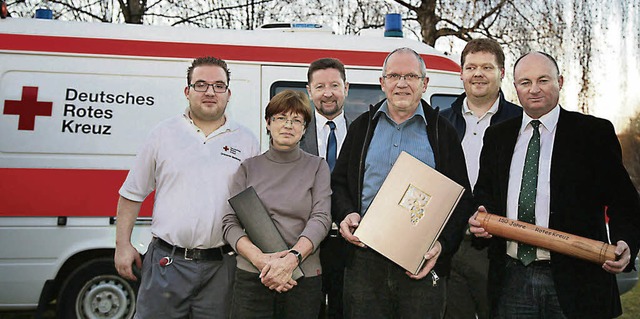 Der 6000. Blutspender wird begrt (vo...Jger, Swen Biller und  Dietmar Benz.   | Foto: Sandra Decoux-Kone