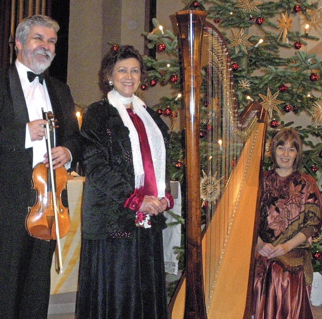 Erhielte bei ihrem Konzert in Haltinge... Eva Csap, Andrea Kocsis (von links)   | Foto: Privat