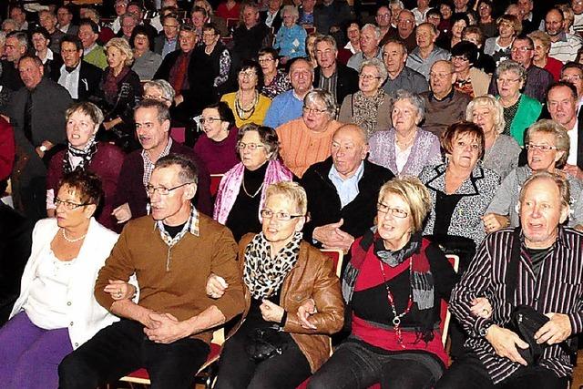 Gute Laune, Stimmung und Schunkeln im Saal bei Hansy Vogt