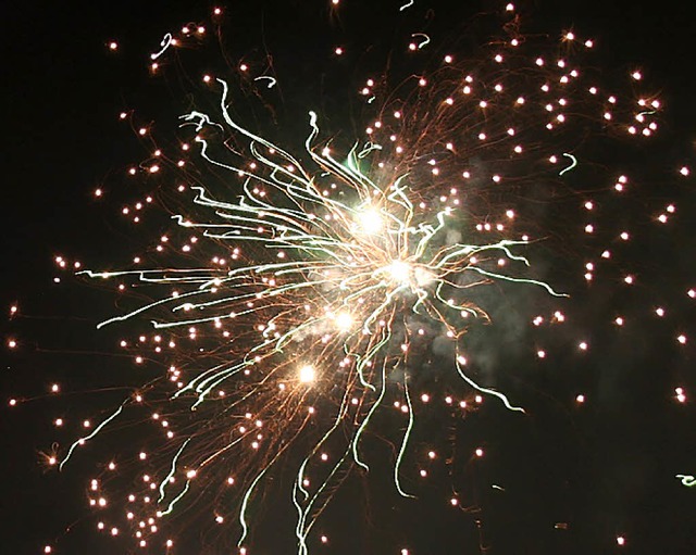 Nach dem imposanten Feuerwerk ber Schopfheim in der Nacht&#8197;...  | Foto: Marlies Jung-Knoblich
