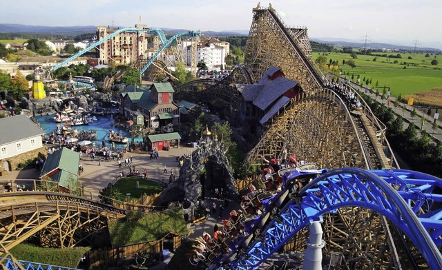 So viele Besucher wie noch nie kamen 2013 in den Europa-Park.   | Foto: fotos: europa-park