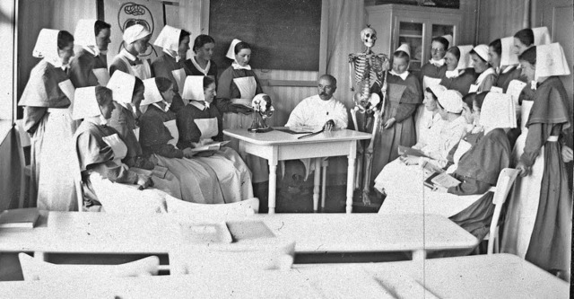 Anatomieunterricht bei Dr. Veillon in den 20er Jahren  | Foto: Kommunitt Diakonissenhaus Riehen