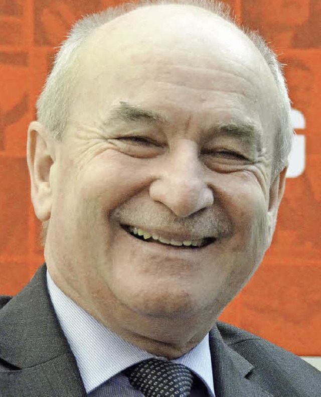 Der stellvertretende Vorstandsvorsitzende der Sparkasse Hochrhein, Roland Supper  | Foto: held