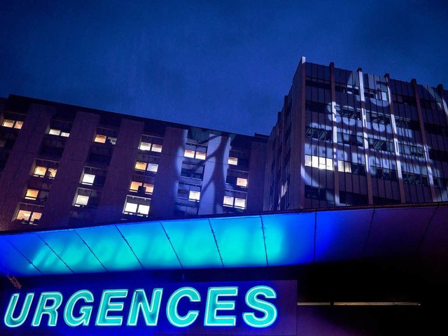 Ermittler haben offenbar die Helmkamer...och in diesem Krankenhaus in Grenoble.  | Foto: dpa