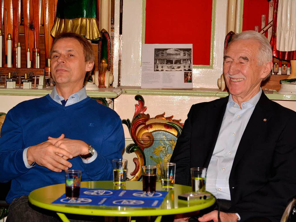 Olaf Thon und Horst Poganaz, Mitglied des Aufsichtsrats FC Schalke 04 und Vertreter der Fanclubs