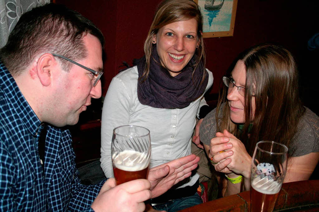 Zum Beginn der Kneipennacht war die Stimmung im Gasthaus „Zum Kreuz“ schon prima.