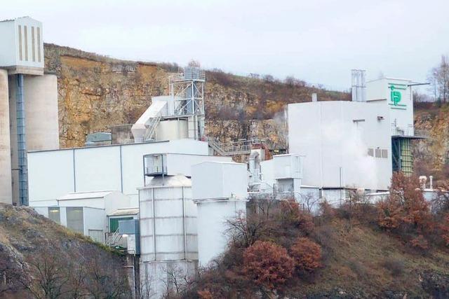 Kalkstaubwolke legt sich auf Istein