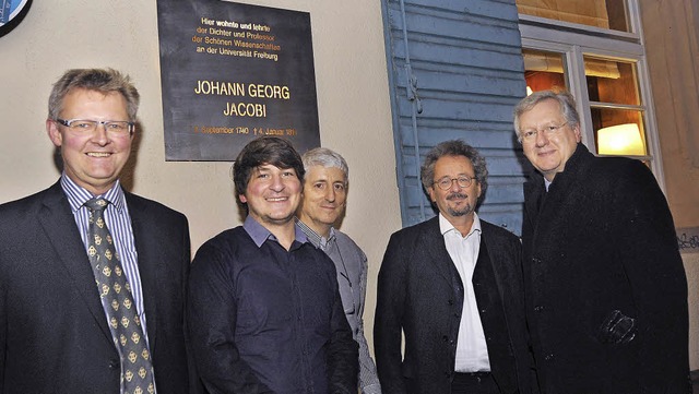 In Gedenken an Jacobi (von links): Kul...el und Uni-Rektor Hans-Jochen Schiewer  | Foto: Eggstein