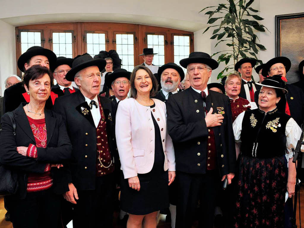 Neujahrsbesuch von Trachtenabordnungen der Region bei Regierungsprsidentin Brbel Schfer.