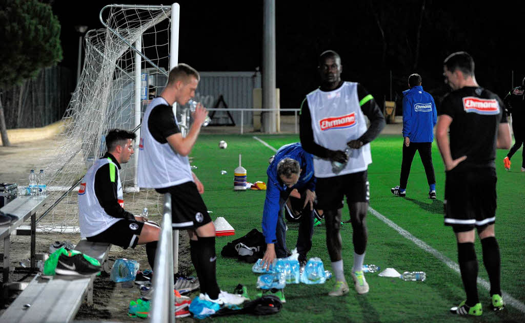 Die Spieler des SC Freiburg ben im Trainingslager im spanischen Rota.