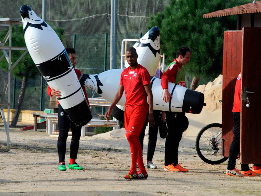 Die Spieler des SC Freiburg ben im Trainingslager im spanischen Rota.