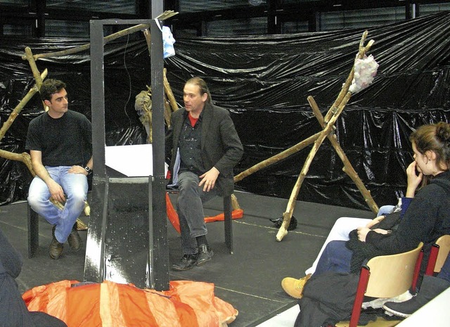 Das Profi-Theater Theater-Mobile-Spiel...mnasium in Grenzach-Wyhlen zu Besuch.   | Foto: Privat