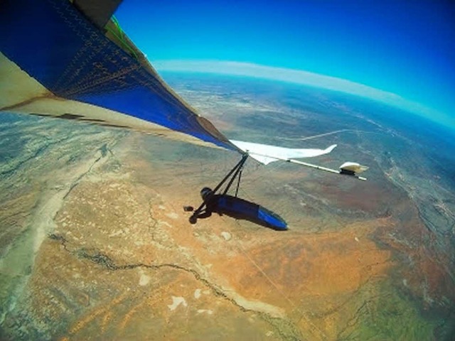 Acht Stunden und 26 Minuten dauerte sein Flug ber die Kalahari-Wste  | Foto: Privat