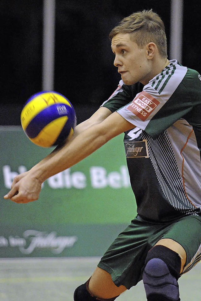 Seine Unterarme sprten erstmals den Volleyball der zweiten Liga: David Strobel   | Foto: Keller