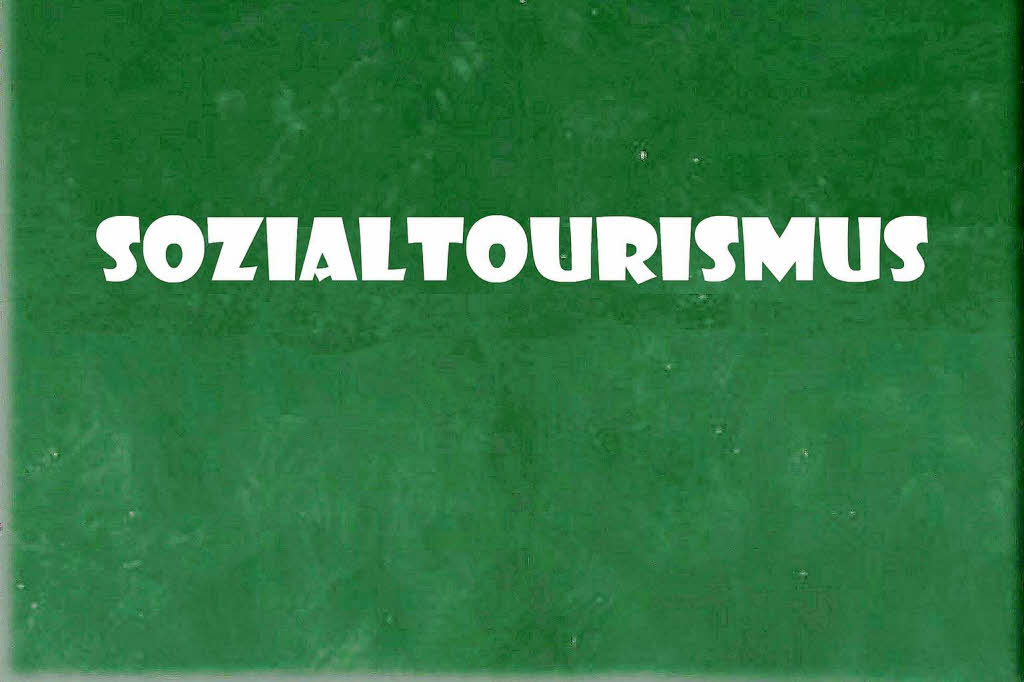 Das „Unwort des Jahres 2013“ lautet „Sozialtourismus“. Das teilte die „Unwort“-Jury unter dem Vorsitz der Sprachwissenschaftlerin Nina Janich am Dienstag in Darmstadt mit. Mit dem Schlagwort „wurde von einigen Politikern und Medien gezielt Stimmung gegen unerwünschte Zuwanderer, insbesondere aus Osteuropa, gemacht“, begründete die Jury ihre Entscheidung. (dpa) Das „Unwort des Jahres 2013“ lautet „Sozialtourismus“. Das teilte die „Unwort“-Jury unter dem Vorsitz der Sprachwissenschaftlerin Nina Janich am Dienstag in Darmstadt mit. Mit dem Schlagwort „wurde von einigen Politikern und Medien gezielt Stimmung gegen unerwünschte Zuwanderer, insbesondere aus Osteuropa, gemacht“, begründete die Jury ihre Entscheidung. (dpa)