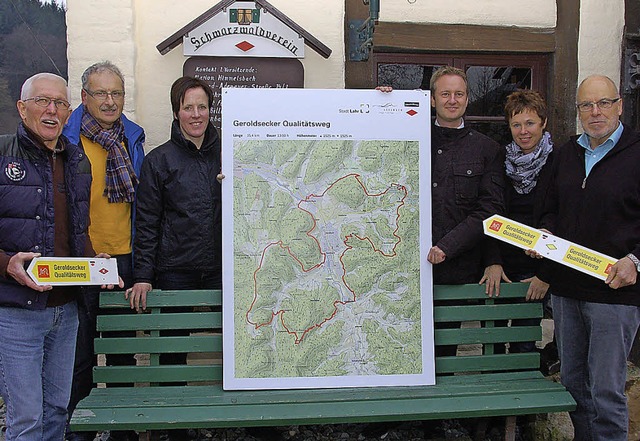 Prsentieren den neuen Qualittsweg (v...eck vom Schwarzwaldverein Reichenbach.  | Foto: Archiv: Wolfgang Beck