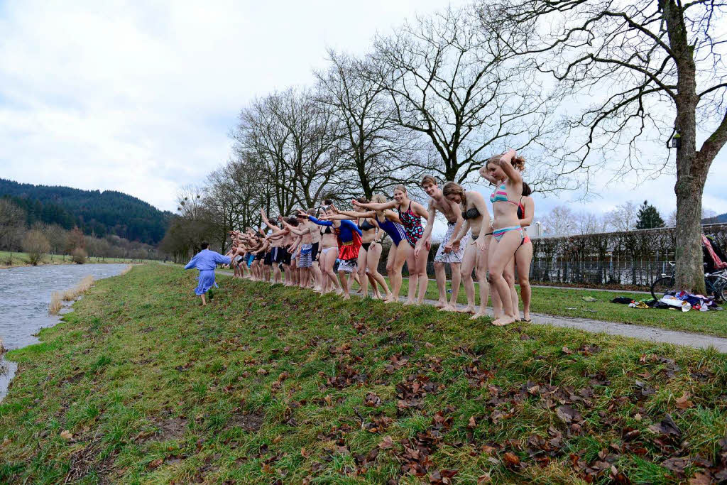 2. Dreisam-Anbaden fr Weltfrieden und Naturschutz