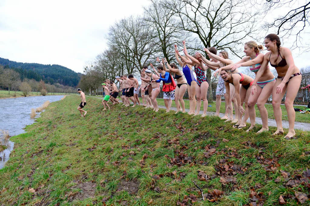 2. Dreisam-Anbaden fr Weltfrieden und Naturschutz