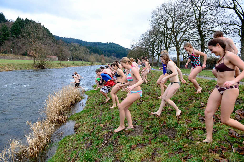 2. Dreisam-Anbaden fr Weltfrieden und Naturschutz