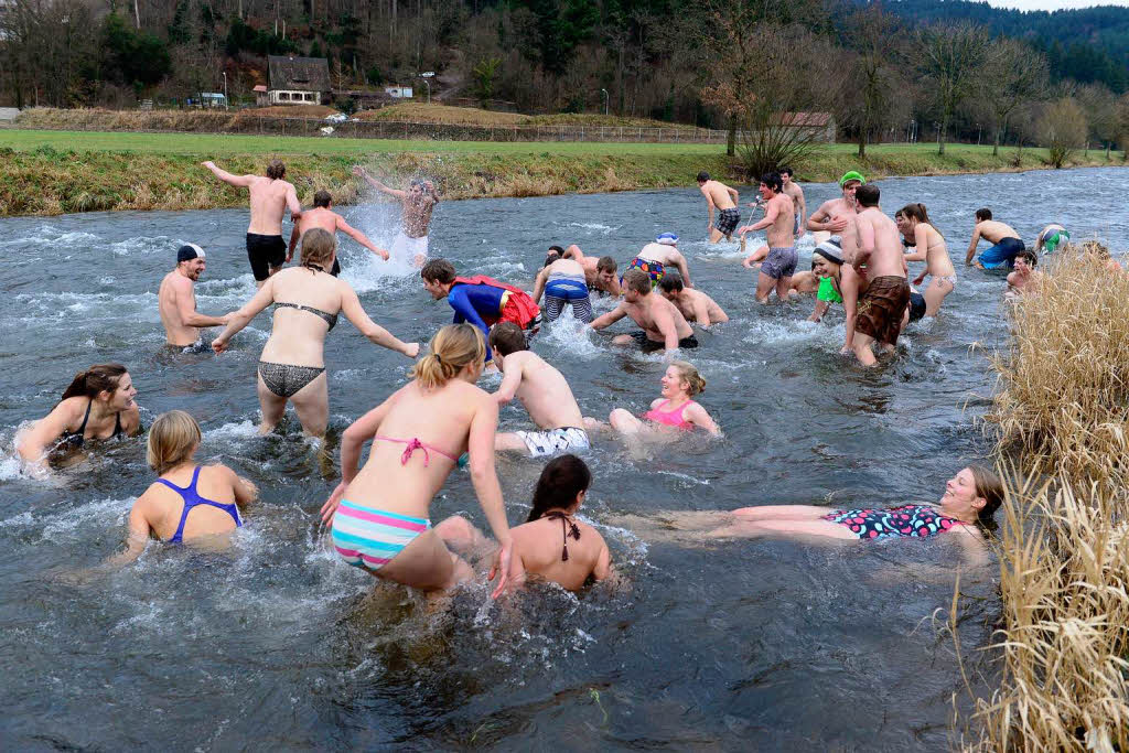 2. Dreisam-Anbaden fr Weltfrieden und Naturschutz