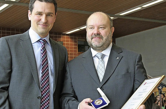 Brgermeister Tobias Gantert wrdigt P...Gruppierungen des Oberen Schlchttals.  | Foto: Birgit Rde