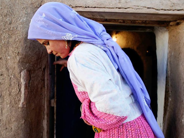 Eine junge Kurdin in Sanliurfa  | Foto: dpa