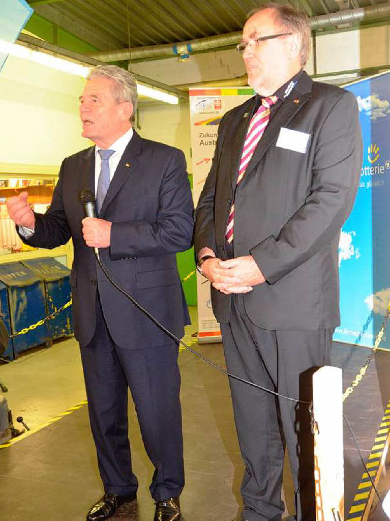 Bundesprsident Gauck mit Norbert Scheiwe, Leiter des Christophorus Jugendwerkes