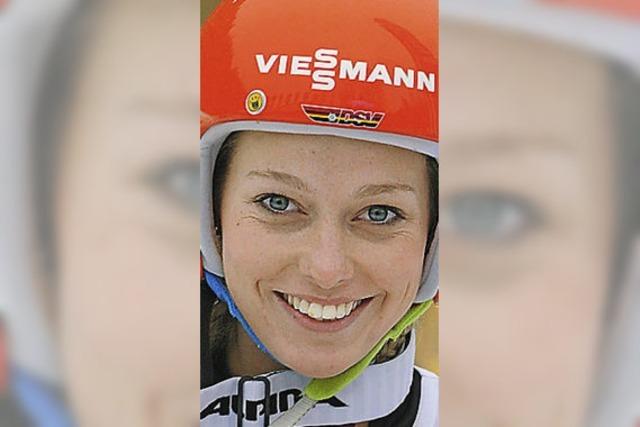 Skispringerin Faißt beendet Karriere / Mair bleibt bei den Wild Wings