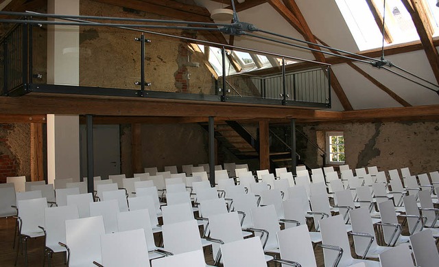 Die Klosterschiire in Oberried bietet ...rden, ohne die Vereine zu verprellen.   | Foto: Michael Saurer