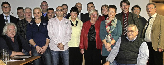 Insgesamt zhlt die Liste der CDU fr ...nnot Weienberger (sitzend links) an.   | Foto: Marlies Jung-Knoblich