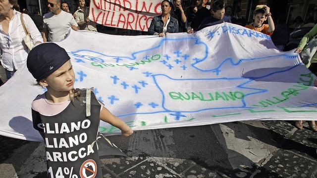 Demonstration in Neapel 2007: Seit Jah...hner in Kampanien gegen den Giftmll.   | Foto: AFP